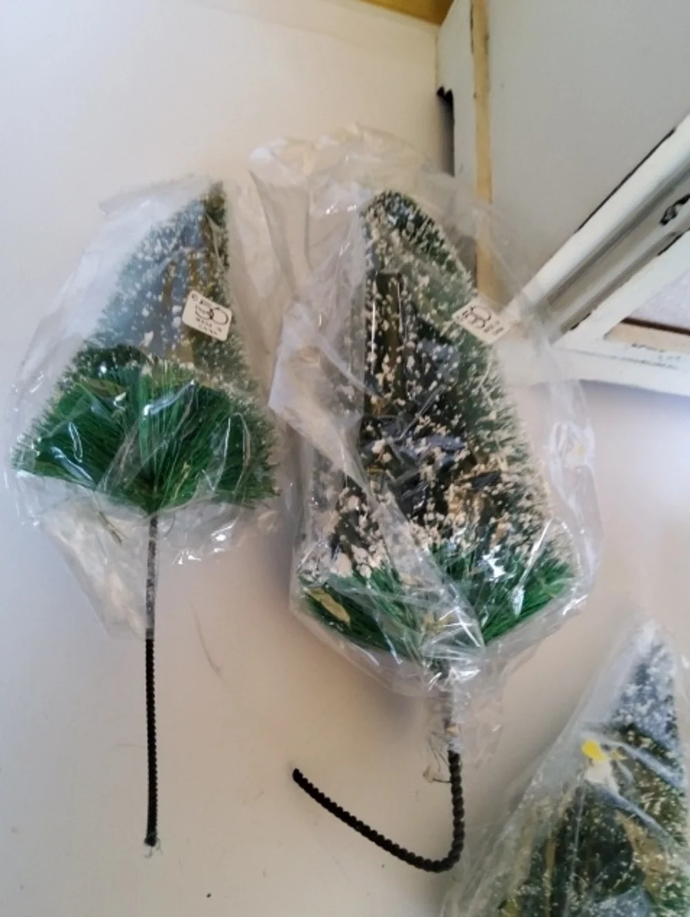 Dept 56 Bottle Brush Christmans Tree Picks X 6